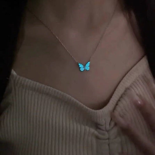 Noelia | Light-Changing Butterfly Necklace