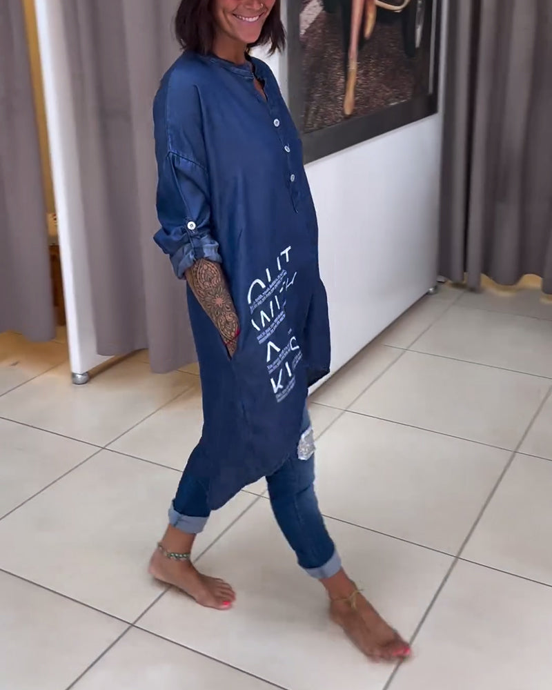 Bovenkant met onregelmatige knopen en letterprint